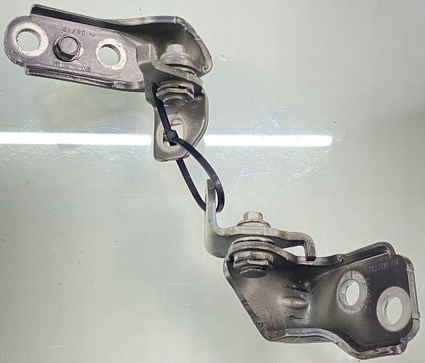 фото №1, Ford ecosport ii st-line lift 18 r петли дверь правое перед kpl