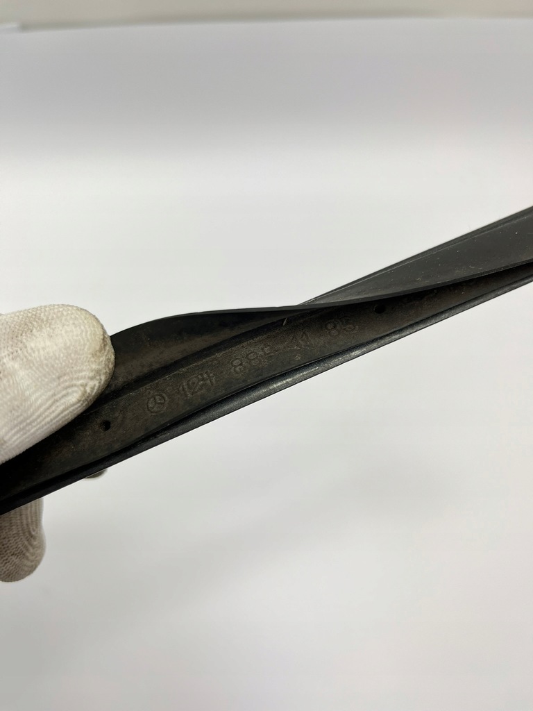 фото №13, Молдинг pod фара фара kpl накладки l+p mercedes w124 e-klasa 1248851285