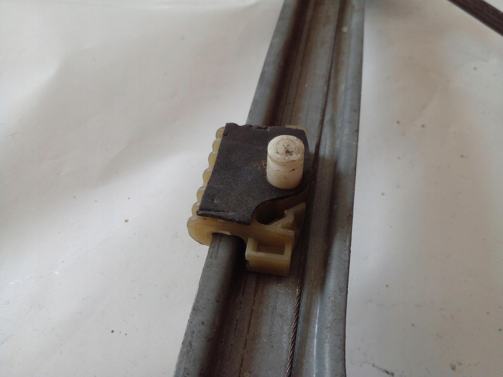 фото №4, Підйомник скло правий перед renault laguna iii