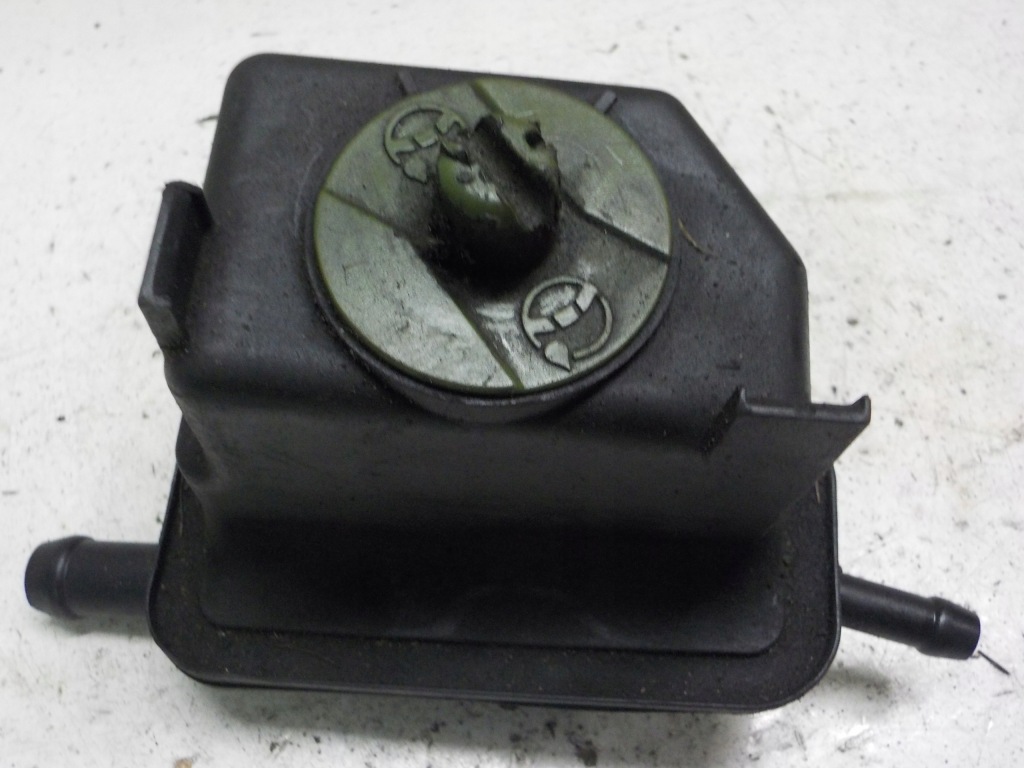 фото №1, Skoda octavia i бачок усилителя