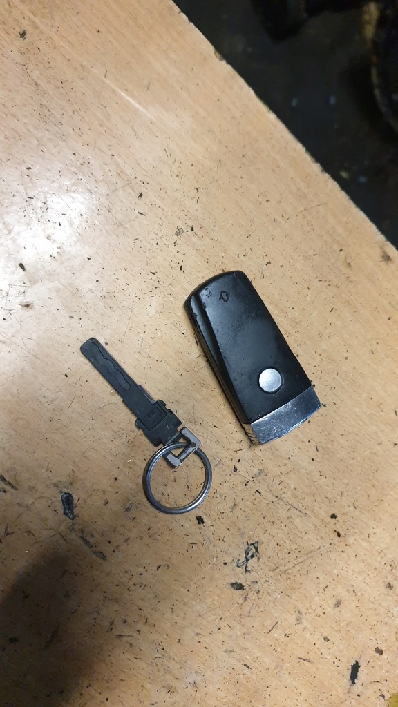 фото №1, Vw passat b6 ключ pilot