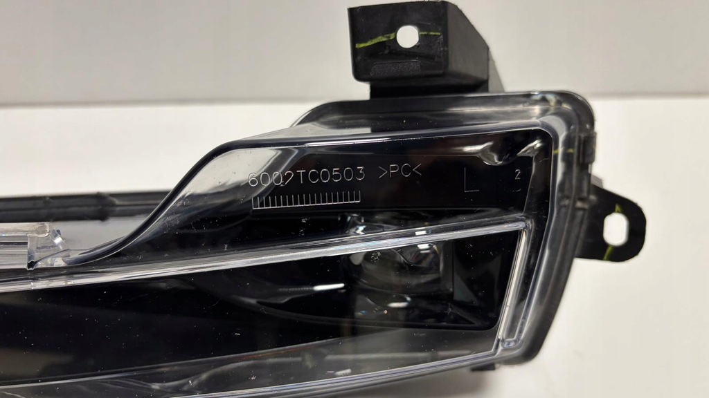 фото №3, Tesla model 3 протитуманна фара led лівий перед 107739500d