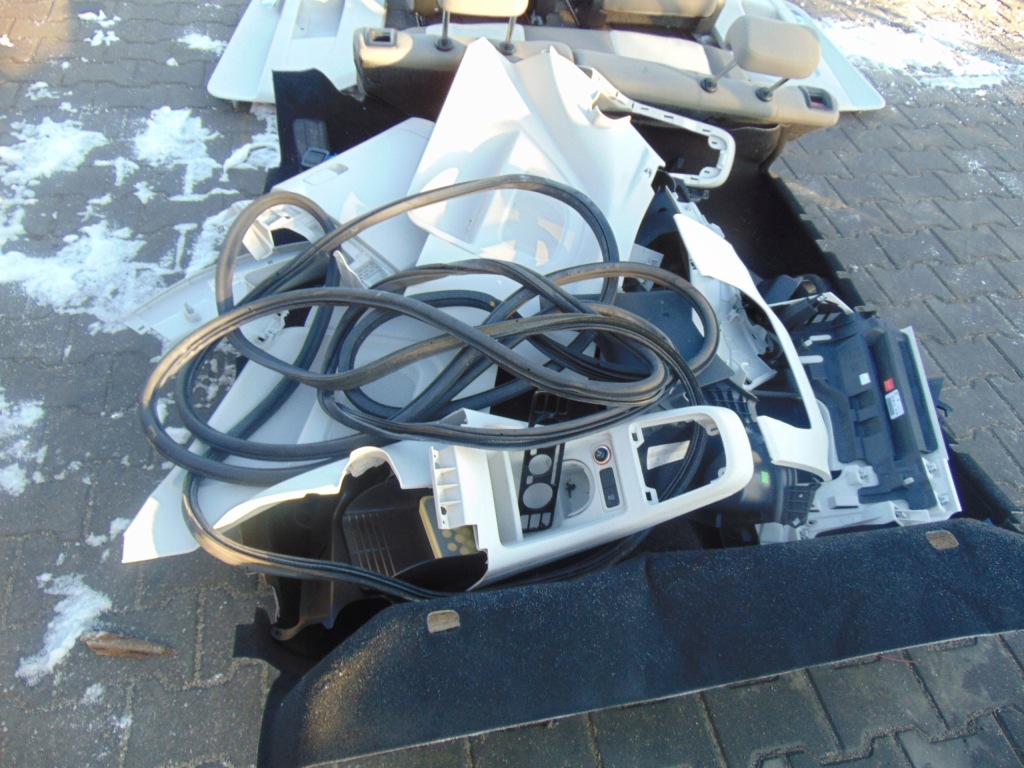 фото №4, Салон сидіння сидіння vw up 1s 3 двері