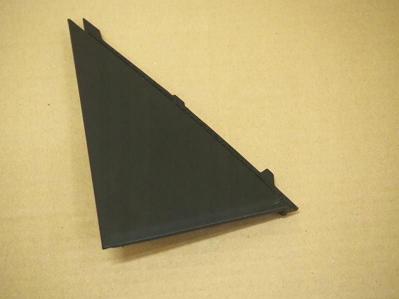 фото №1, Заглушка треугольник накладка дверь левый задняя kia niro