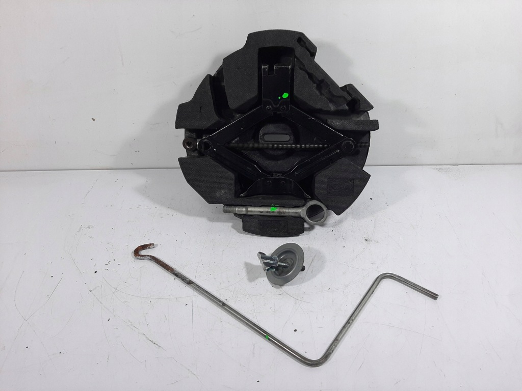 фото №1, Subaru forester iii lift 2.0d sh 12r вкладыш колеса домкрат ушко 97035fg030