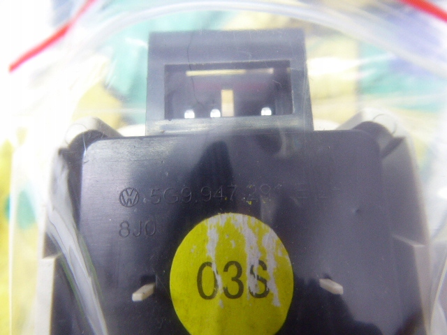 фото №7, Passat b8 14- лампа освітлення стельовий ліва