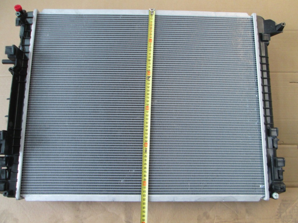 Купити Радіатор води maserati ghibli levante 3.0 v6 нова бензин