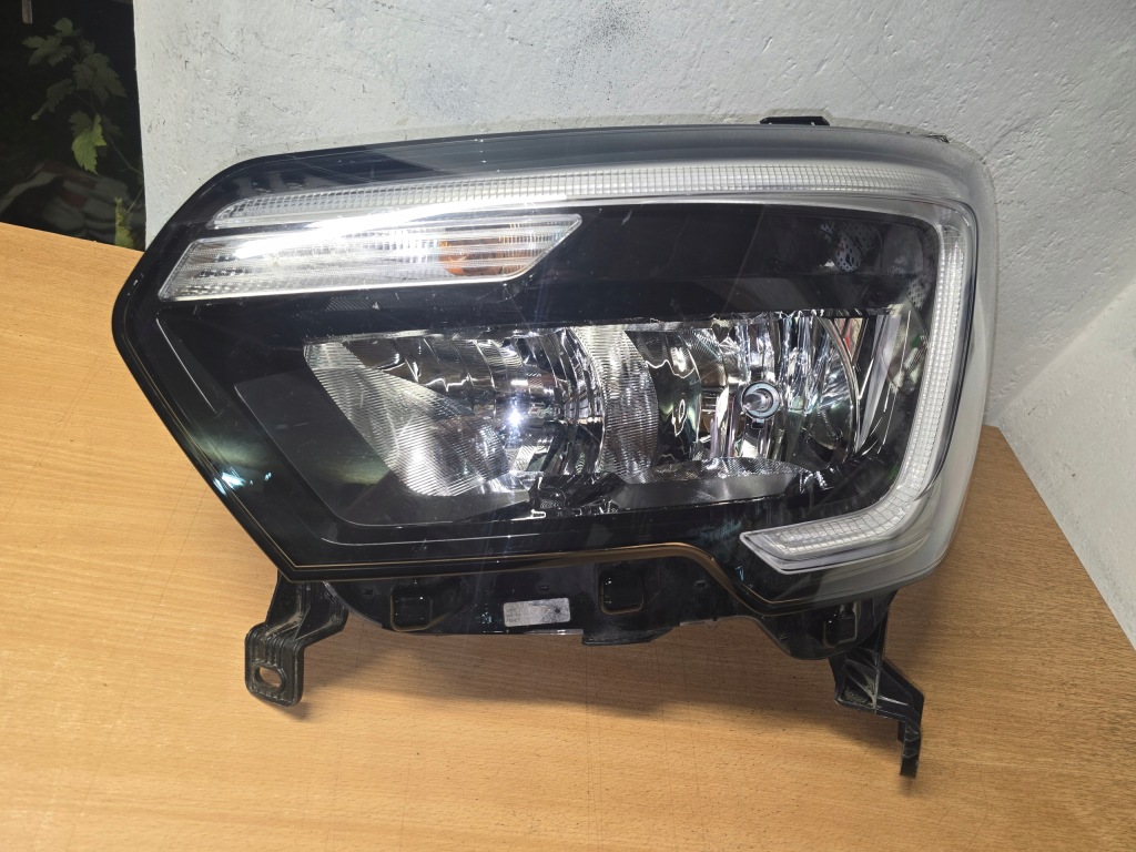 фото №3, Лампа левая renault master iv обычная с led 260607867 eu