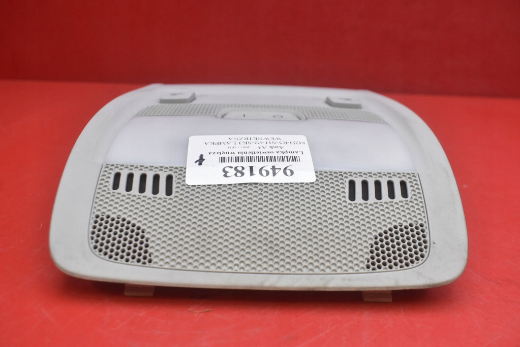 фото №5, Лампа освітлення салону перед 8t0947135a audi a4 b8 07-11