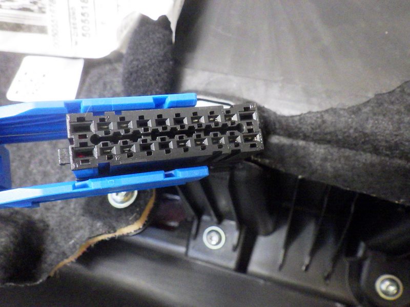 фото №9, Обивка дверь левый задняя alfa romeo stelvio