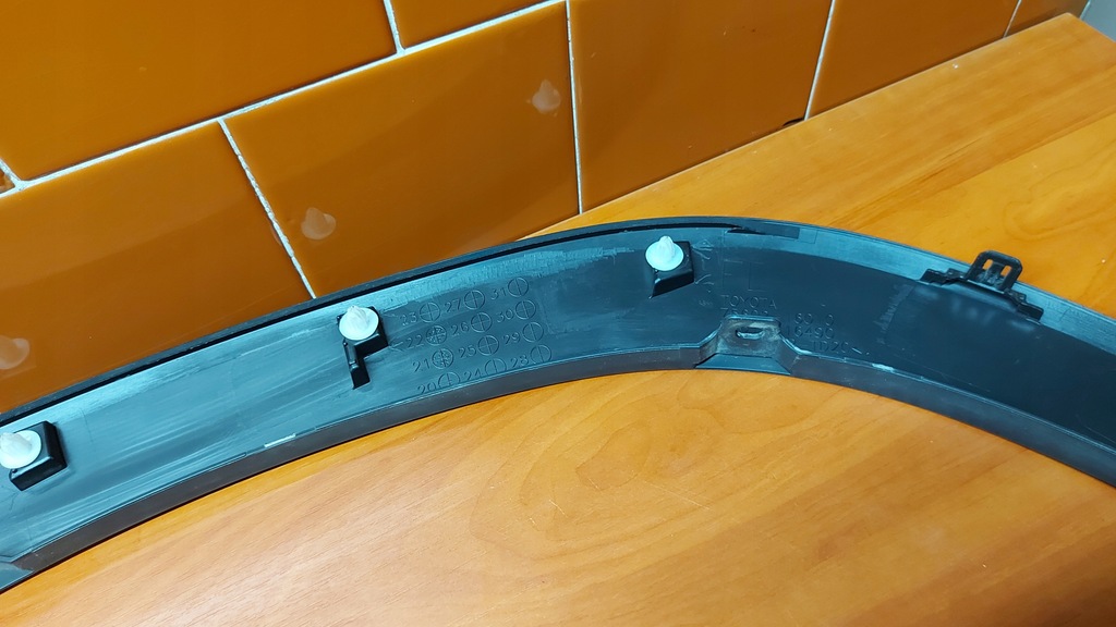 фото №14, Молдинг накладка крыла левая левый перед toyota corolla cross 22-