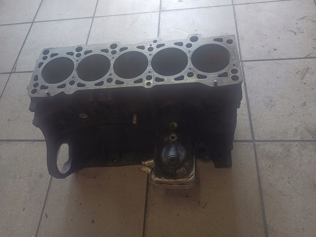 фото №11, Блок двигателя volkswagen t4 ajt 2.5 tdi 046103021