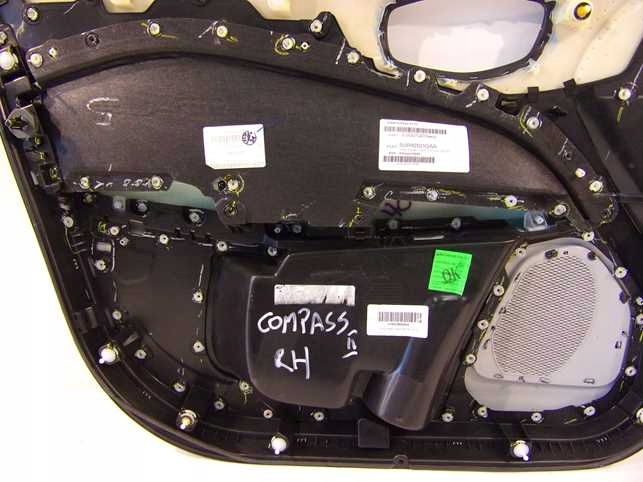 фото №7, Jeep compass ii 17- обшивка двері правий перед