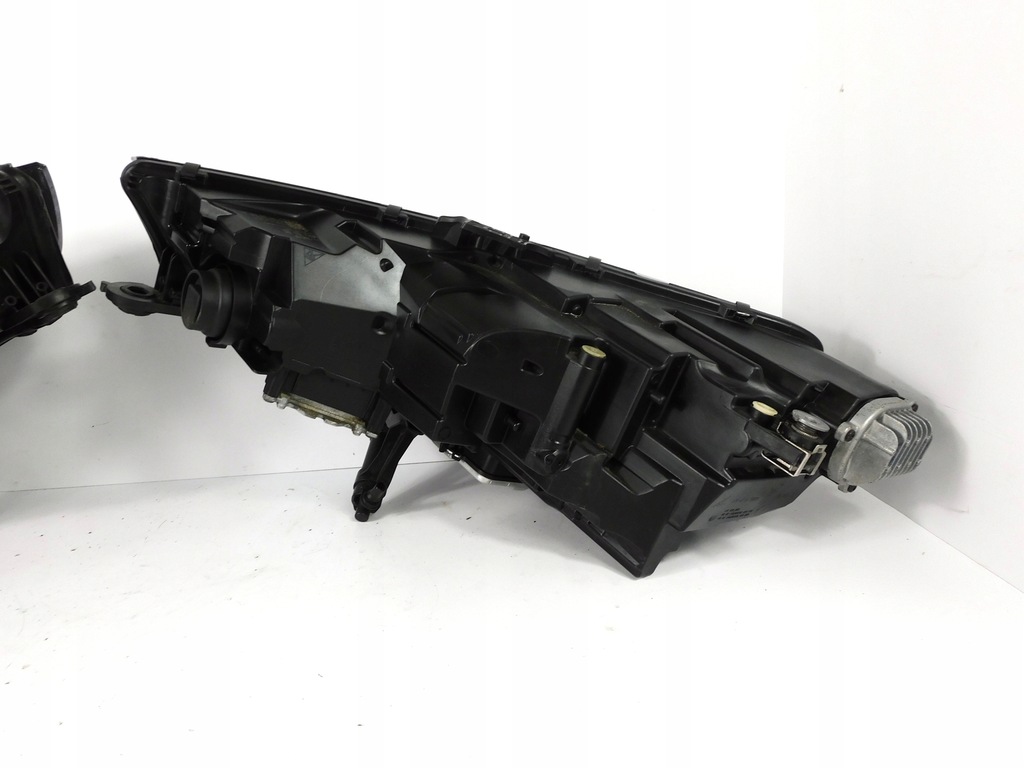 фото №15, Audi a4 b9 8w лампа права ліва matrix повний