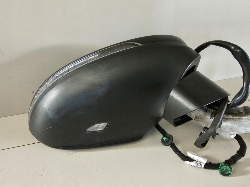 Купити Дзеркало праве volkswagen vw passat b8 13-pin європа