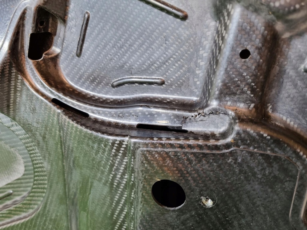 фото №14, Капот кришка двигуна aston martin vanquish карбон