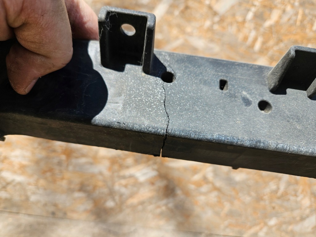 фото №8, Hyundai i30 iii pas передний усилитель передний