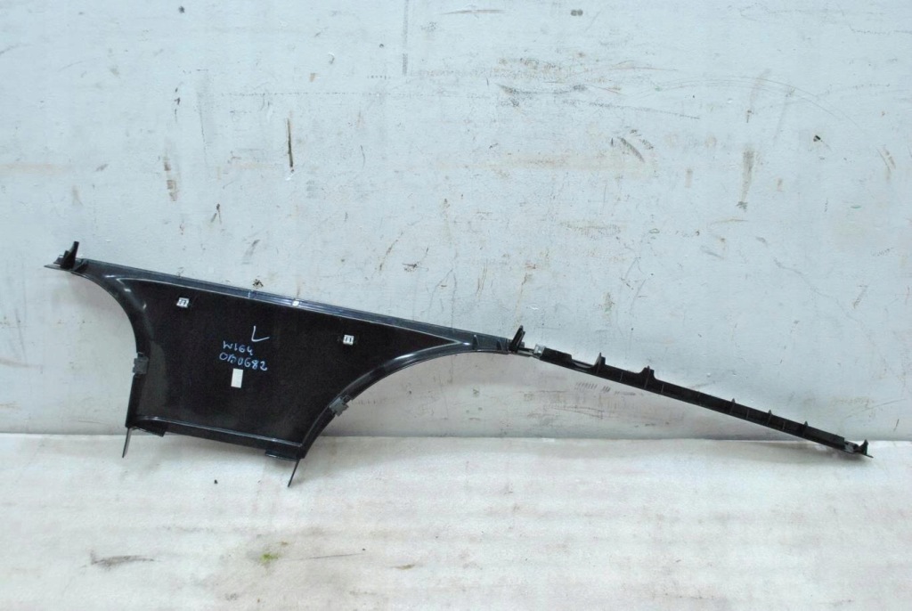 Защита стойка левая средняя ml w164 рестайлинг в Украине