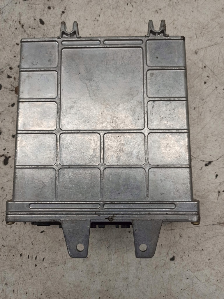 фото №9, Vw passat b5 1.6 b бортовой компьютер блок управления 8d0907558 0261204501/502