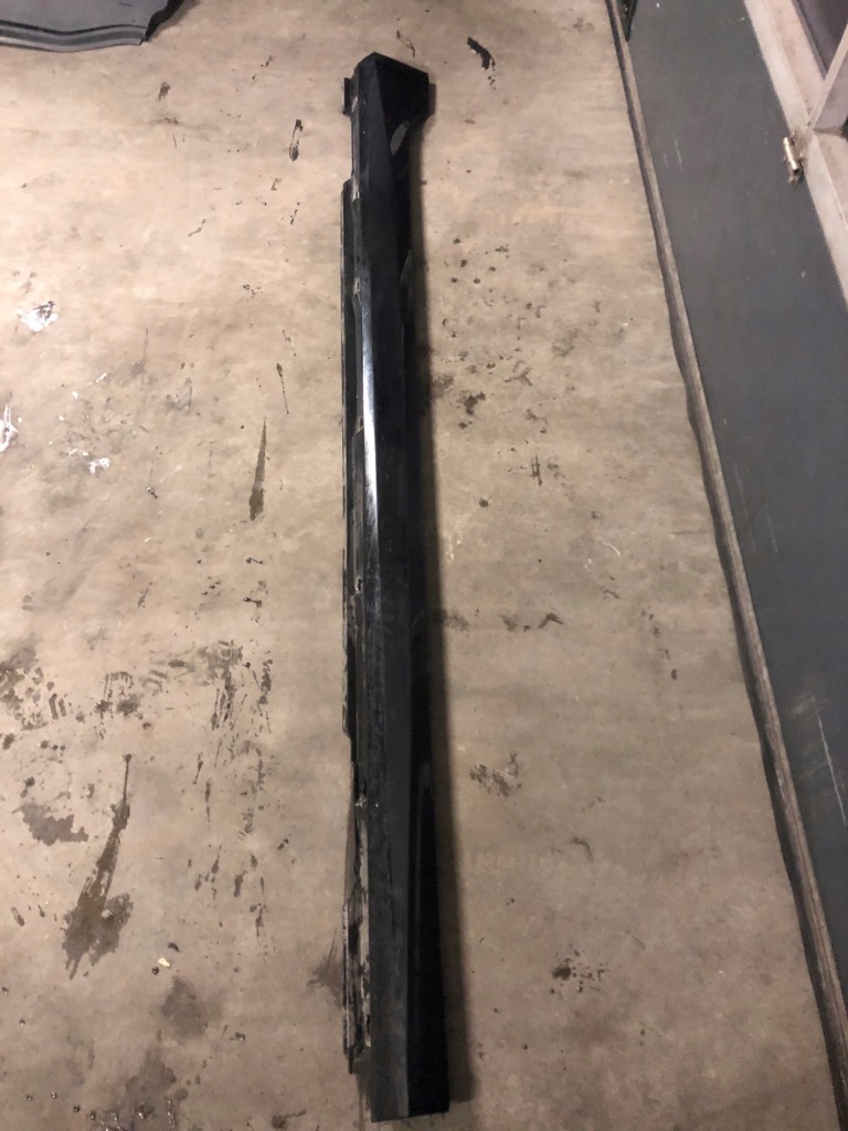 фото №1, Audi a6 c8 молдинг порог правая 4k0853856