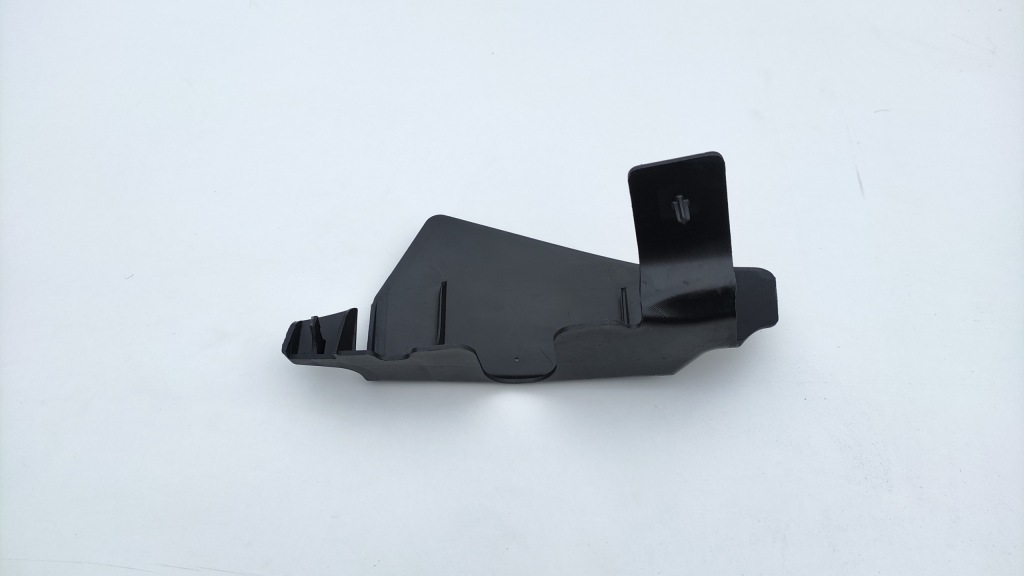 Mercedes gl x 166 защита корпус кронштейн пол a1646840337 dr14 Киев