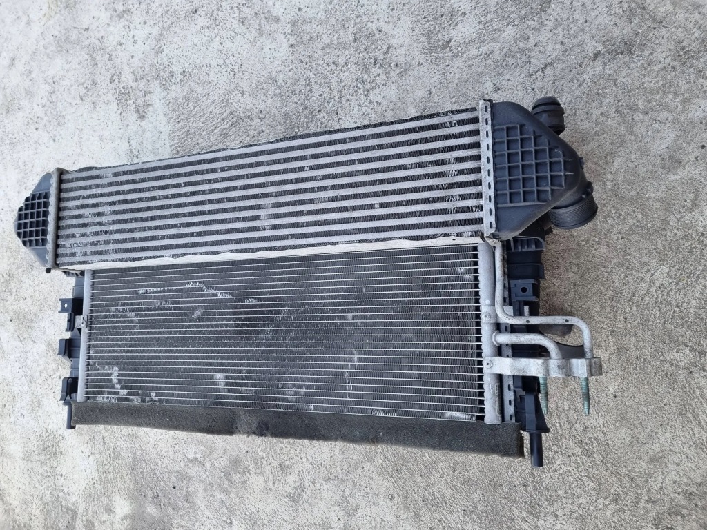 Ford focus mk2 комплект радиатор вентилятор 3m5h-8c607-rj 1.6 tdci Оригинал