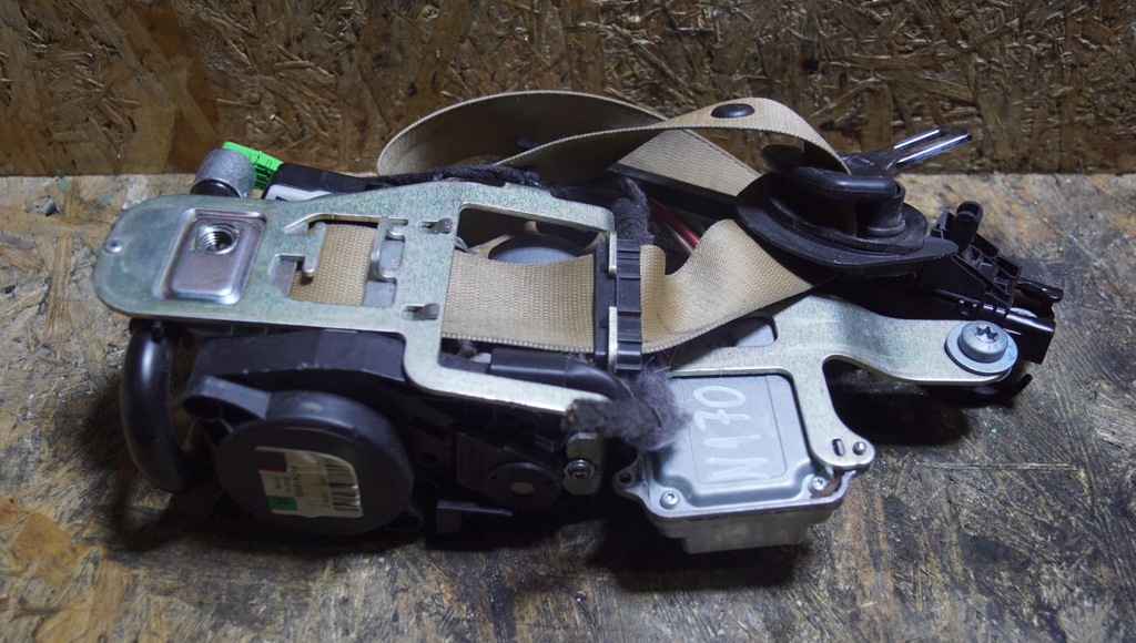 фото №6, Mercedes w204 pas безпеки правий перед