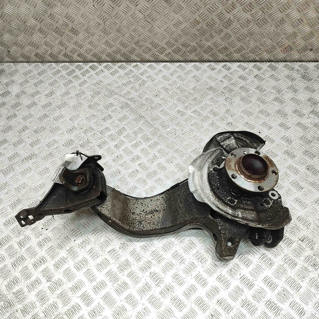 фото №1, Поворотний кулак задня ліва mini countryman r60 9805657 32186262 1.6l 90kw 2015