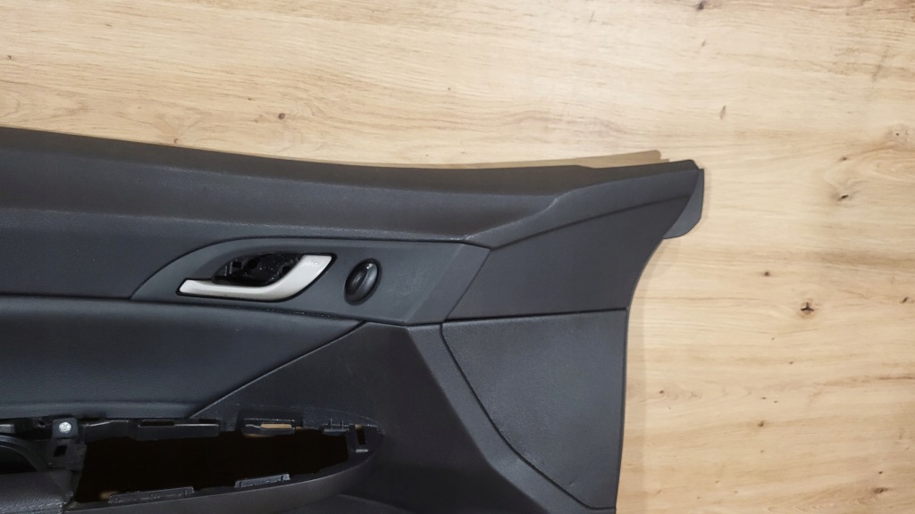 фото №5, Оббивка обшивка лівий перед honda civic viii 8 ufo hb 5d шкіра