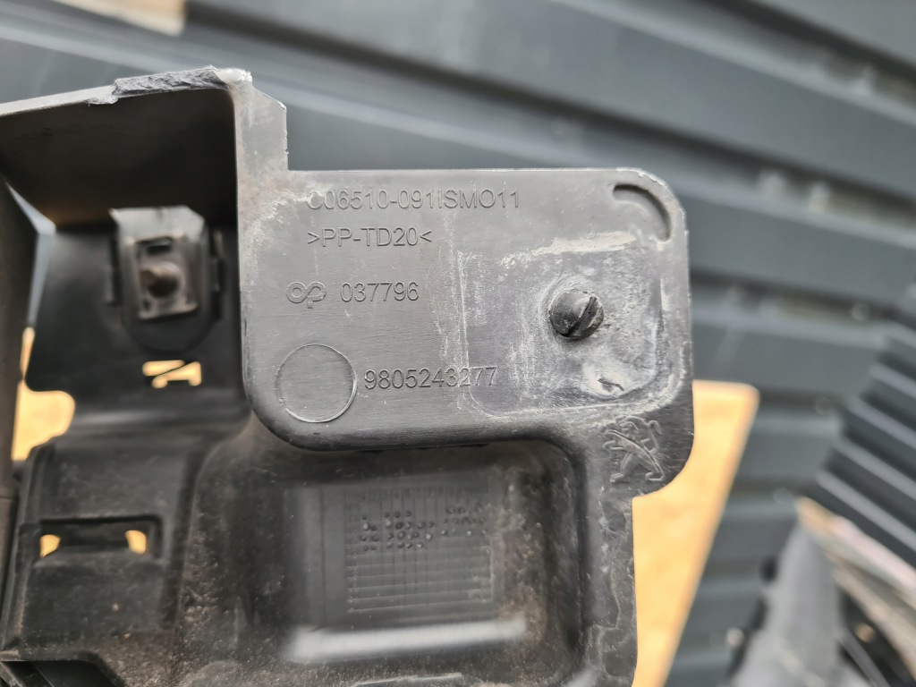 фото №9, Peugeot 3008 1 i 13- pas передний перед 2.0 передняя панель