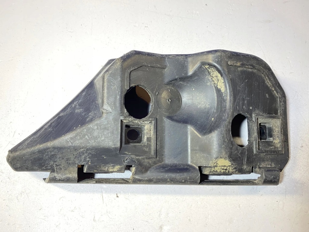 фото №2, Volvo v50 2004 элементы крепёжные