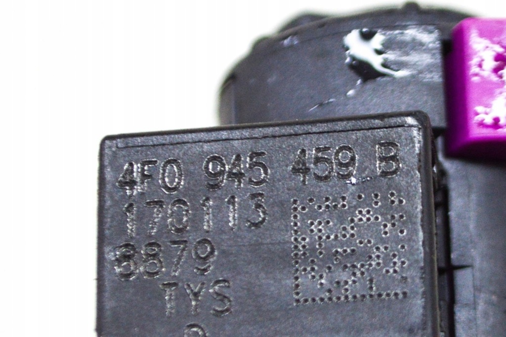 фото №7, Audi a5 8t3 2.0 tdi датчик педали тормоза 4f0945459b 2.00 дизель 130kw 201