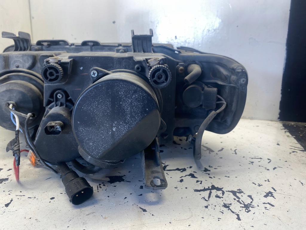 фото №8, Bmw x5 лампа правый перед