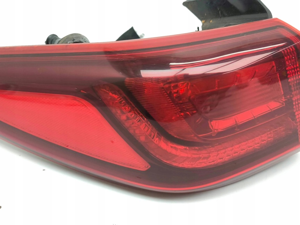 фото №10, Hyundai kona i 2019 левая сторона лампы задние