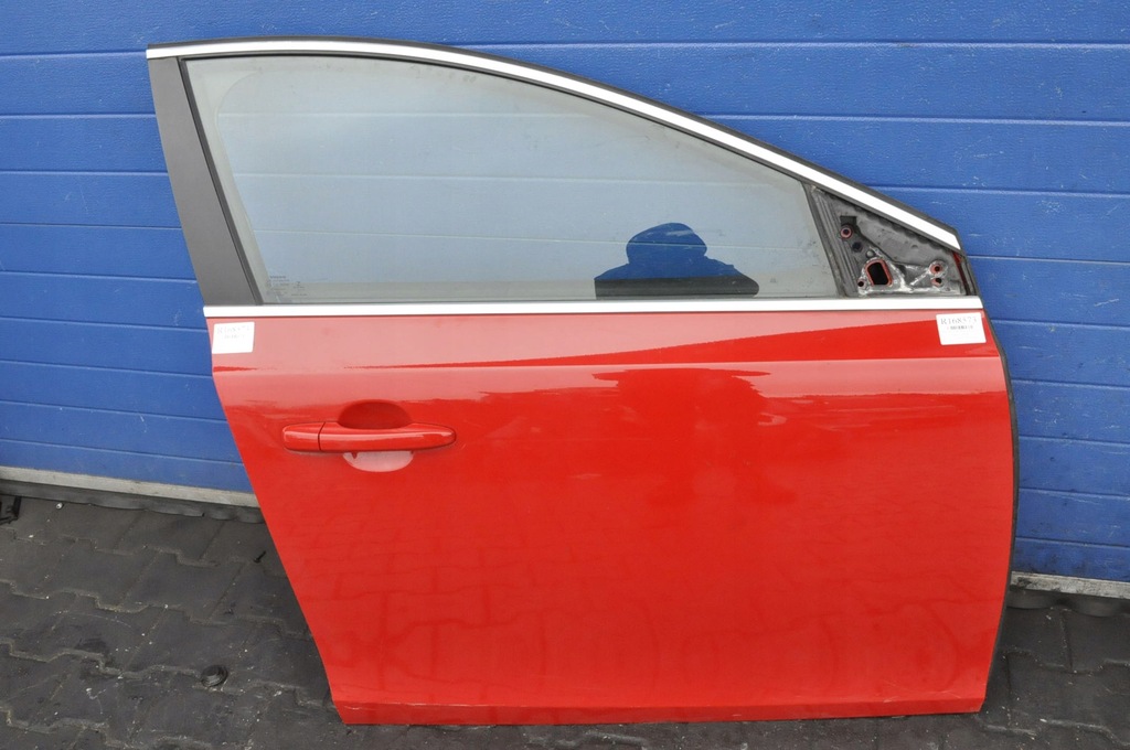 фото №1, Volvo v40 ii дверь правый перед передние комплект