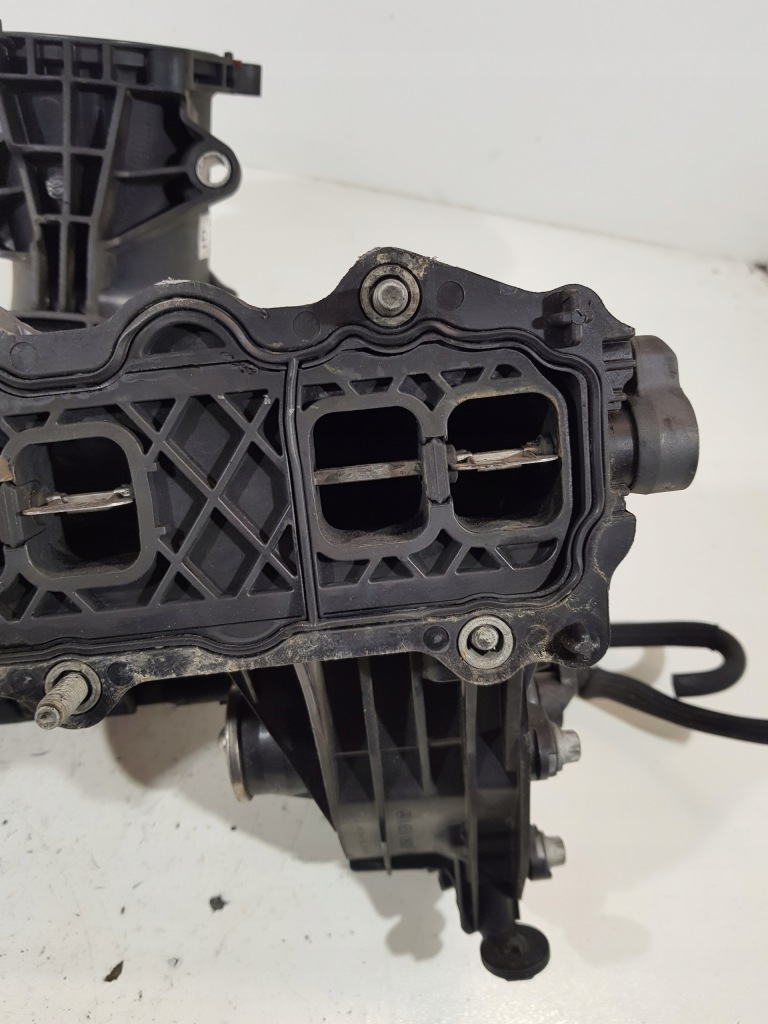 Купити Колектор впускний  a6510900037 mercedes w204 2.2cdi