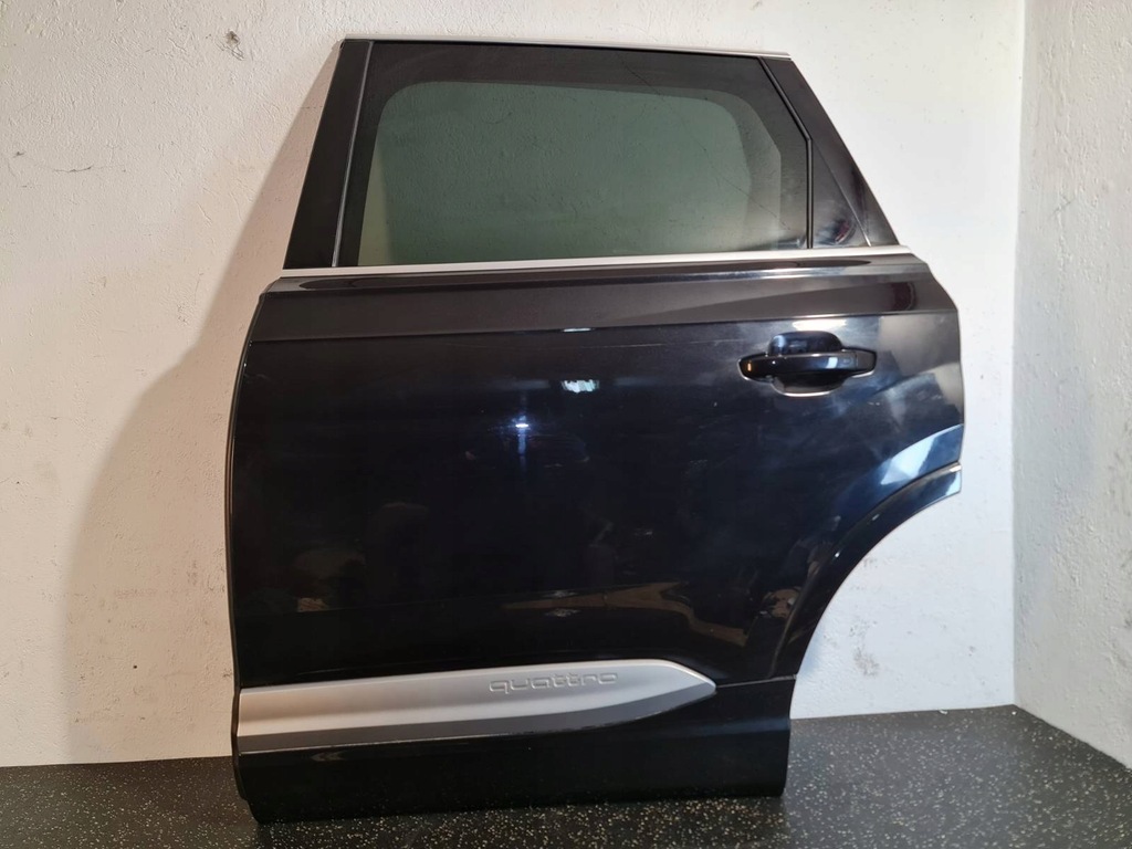 фото №9, Audi q7-4m0-2017 - дверь левый задняя левая задние код лакокрасочного покрытия lc9x