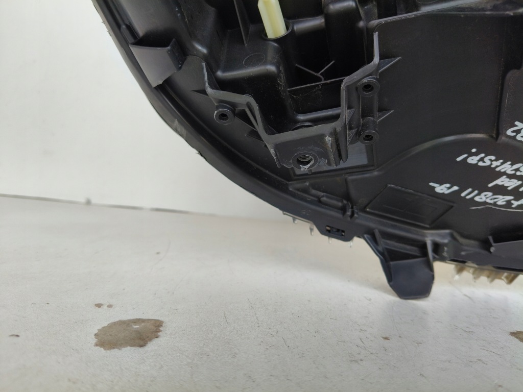 фото №10, Лампа левая фара peugeot 208 ii 19- full led