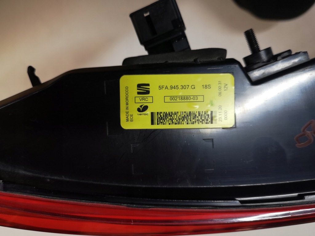 фото №9, Seat leon iv 4 5fa - накладка крышки cała