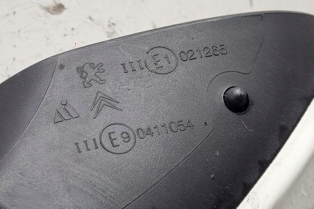 фото №11, Дзеркало праве citroën c4 cactus 021265 1.6l дизель 68kw 2015