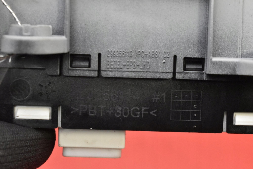 фото №7, Кнопка тормоза ручного 93766df000ypk hyundai kona 2 ii 22-