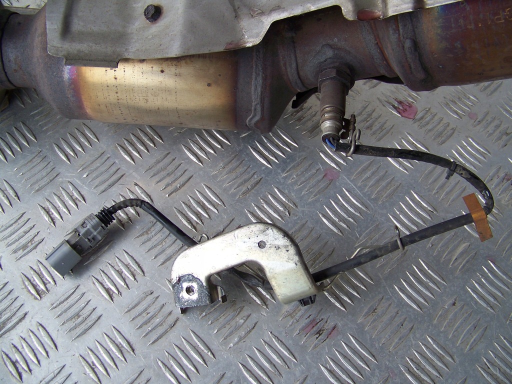 фото №1, Toyota prius 3 iii 09 15 датчик катализатор