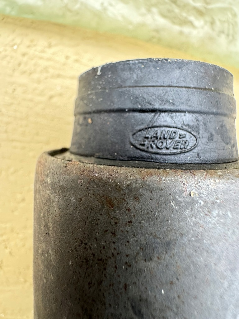 фото №3, Land range rover discovery сайлентблок втулка рычага lr051585