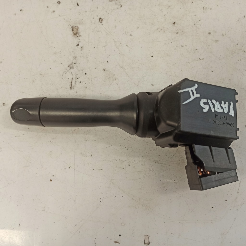 фото №10, Toyota yaris ii рычаг переключатель дворник 17f144