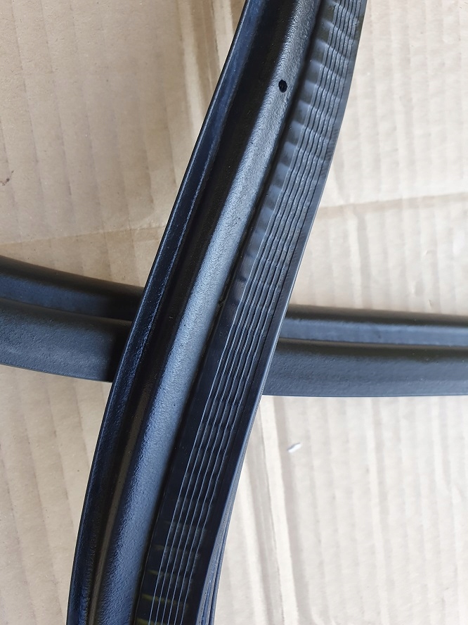 фото №6, Прокладка багажника ford mondeo mk4 kombi 2007-2014r.