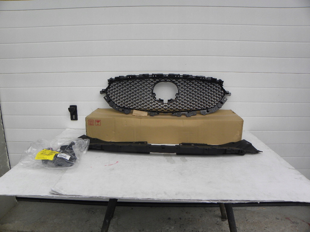 фото №1, Mazda cx-5,cx5 ii решётка радиатора -gryll бампер передний 2017 +rok