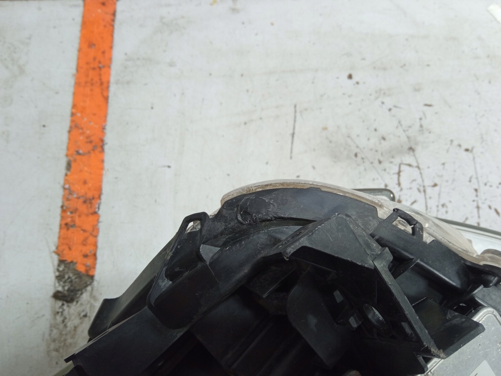 фото №16, Citroen c4 aircross лампа левая правая передняя перед ксенон europa комплект