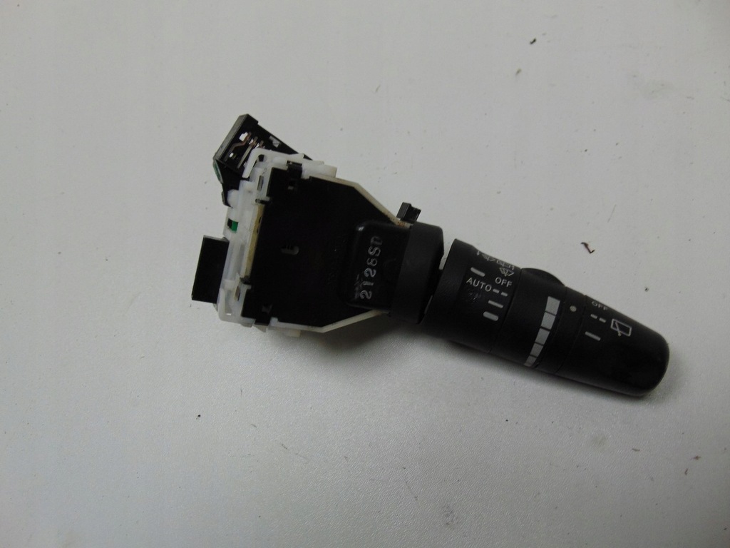 фото №1, Переключатель выключатель дворник nissan nv200 2012 rok europa