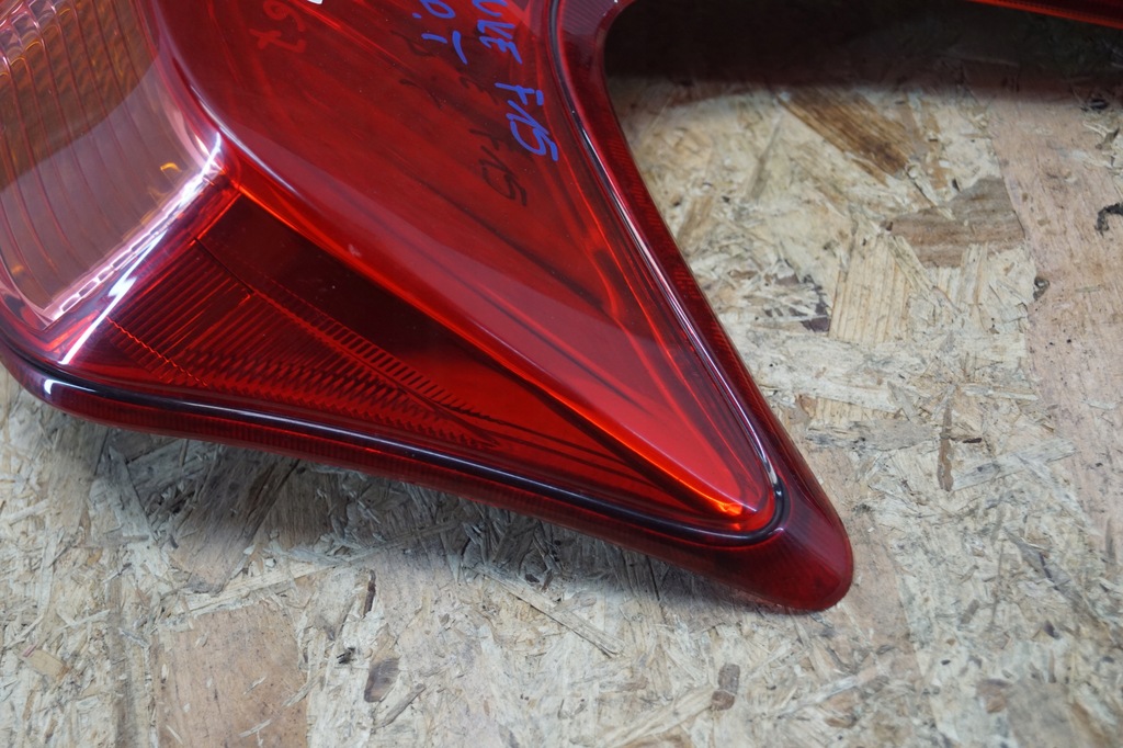 фото №10, Лампа правий задня nissan juke f15