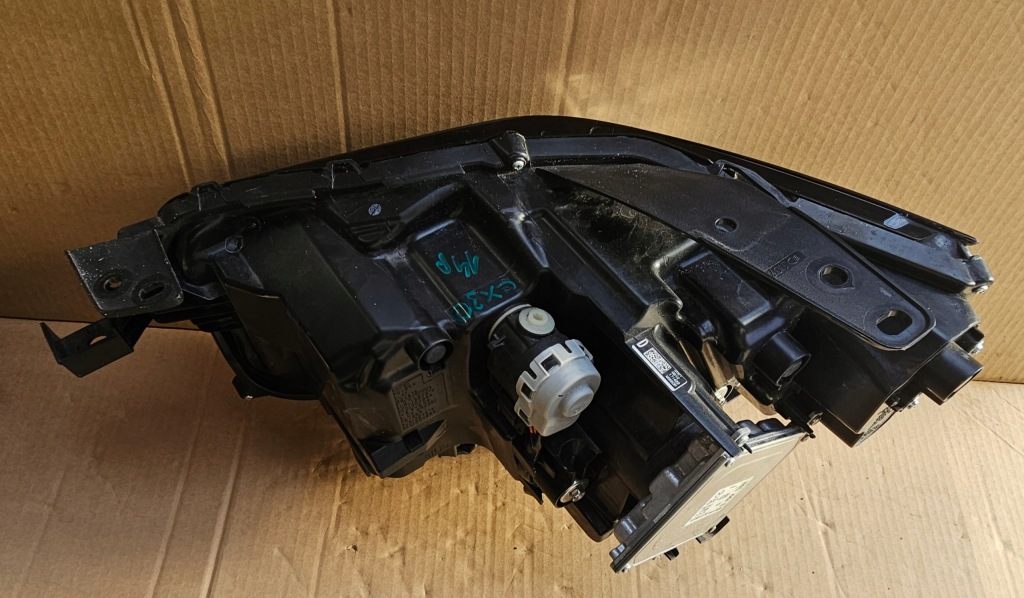 Mazda cx30 full led 19-24 фара правый  14pin dfr7-51030 с Разборки
